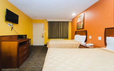 Day use room at Express Inn Gulf Bank.