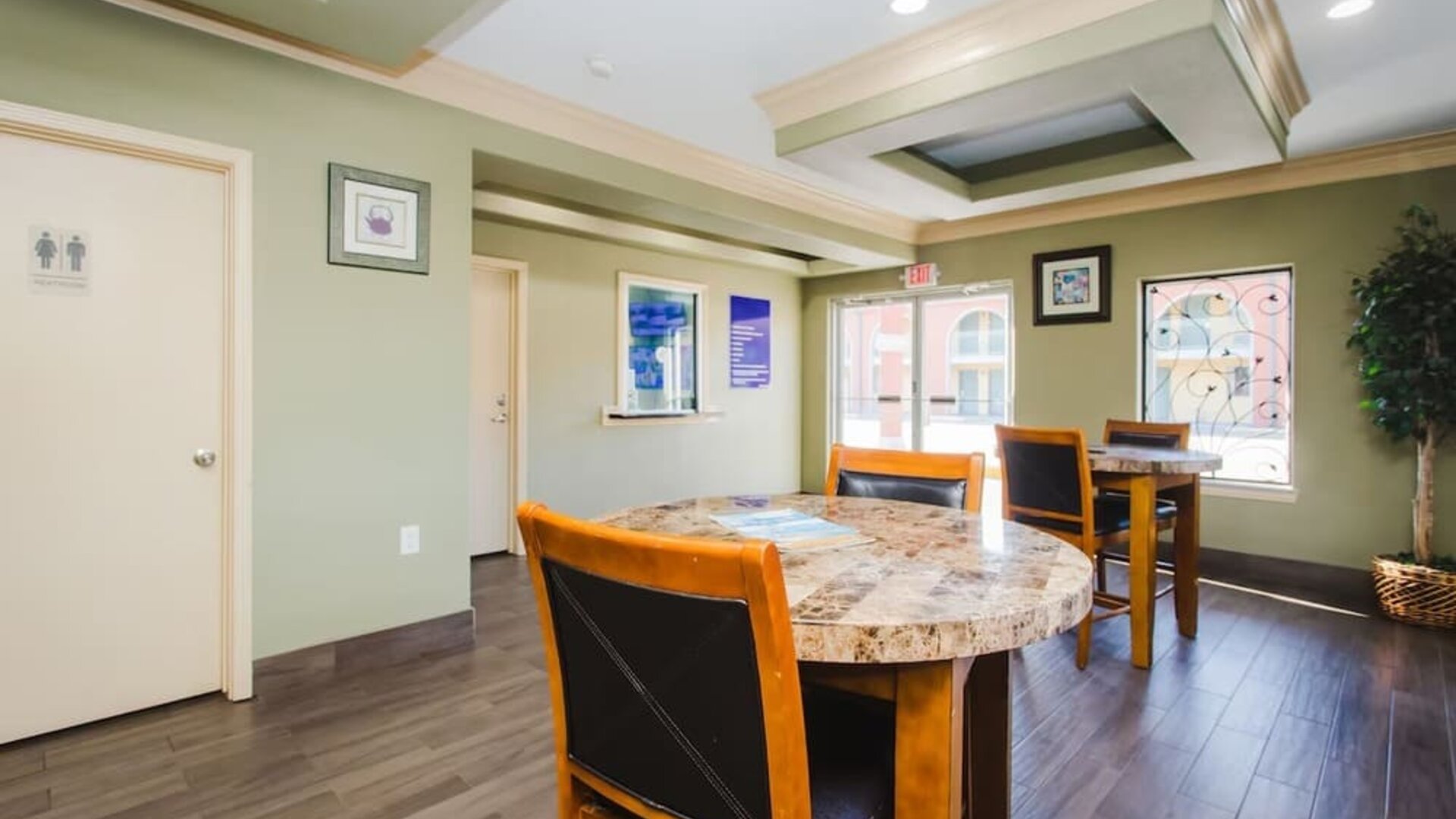 Lobby seating at Express Inn Gulf Bank.