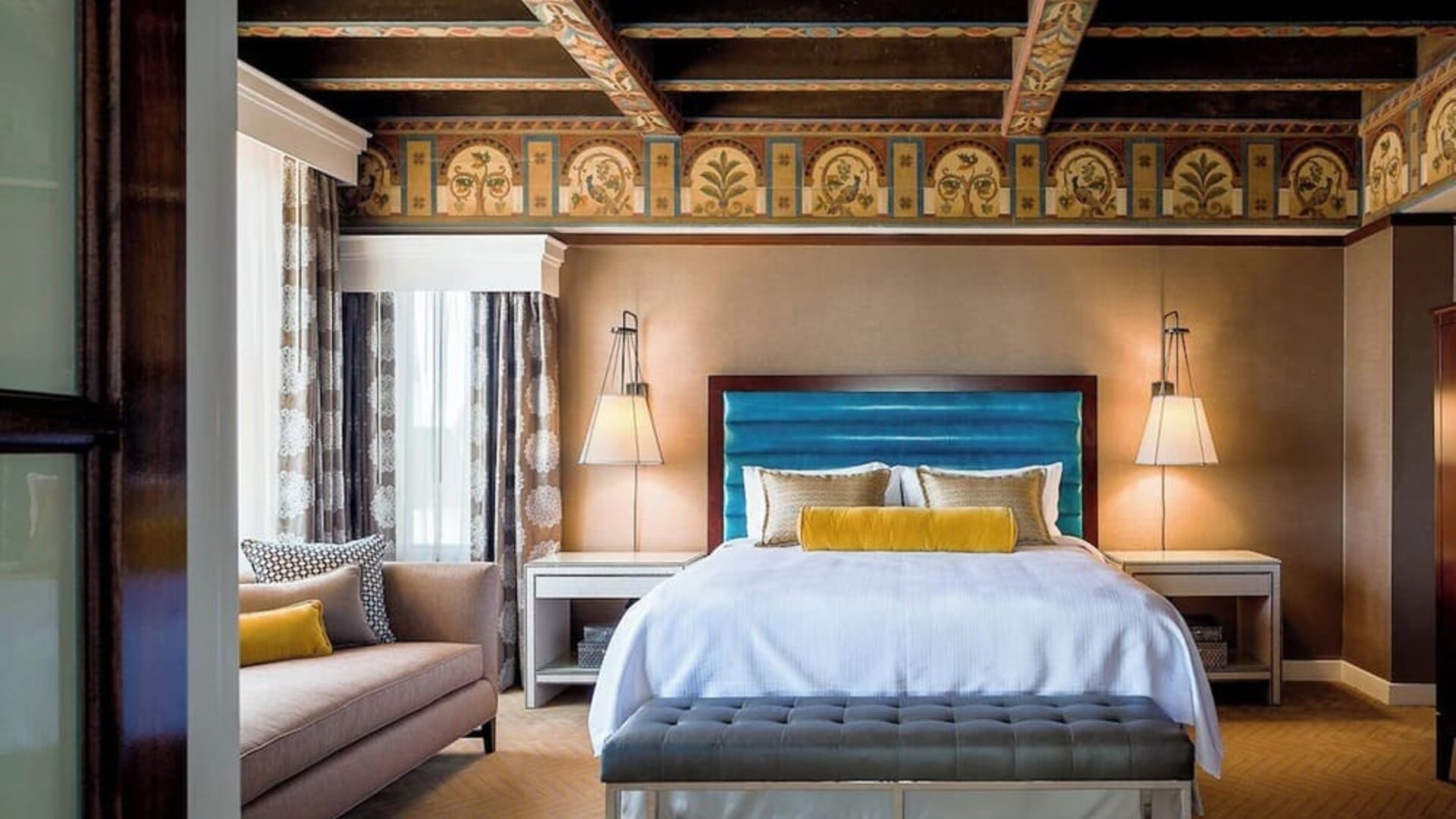 Day use room with sofa and natural light at Courtyard San Diego Downtown.