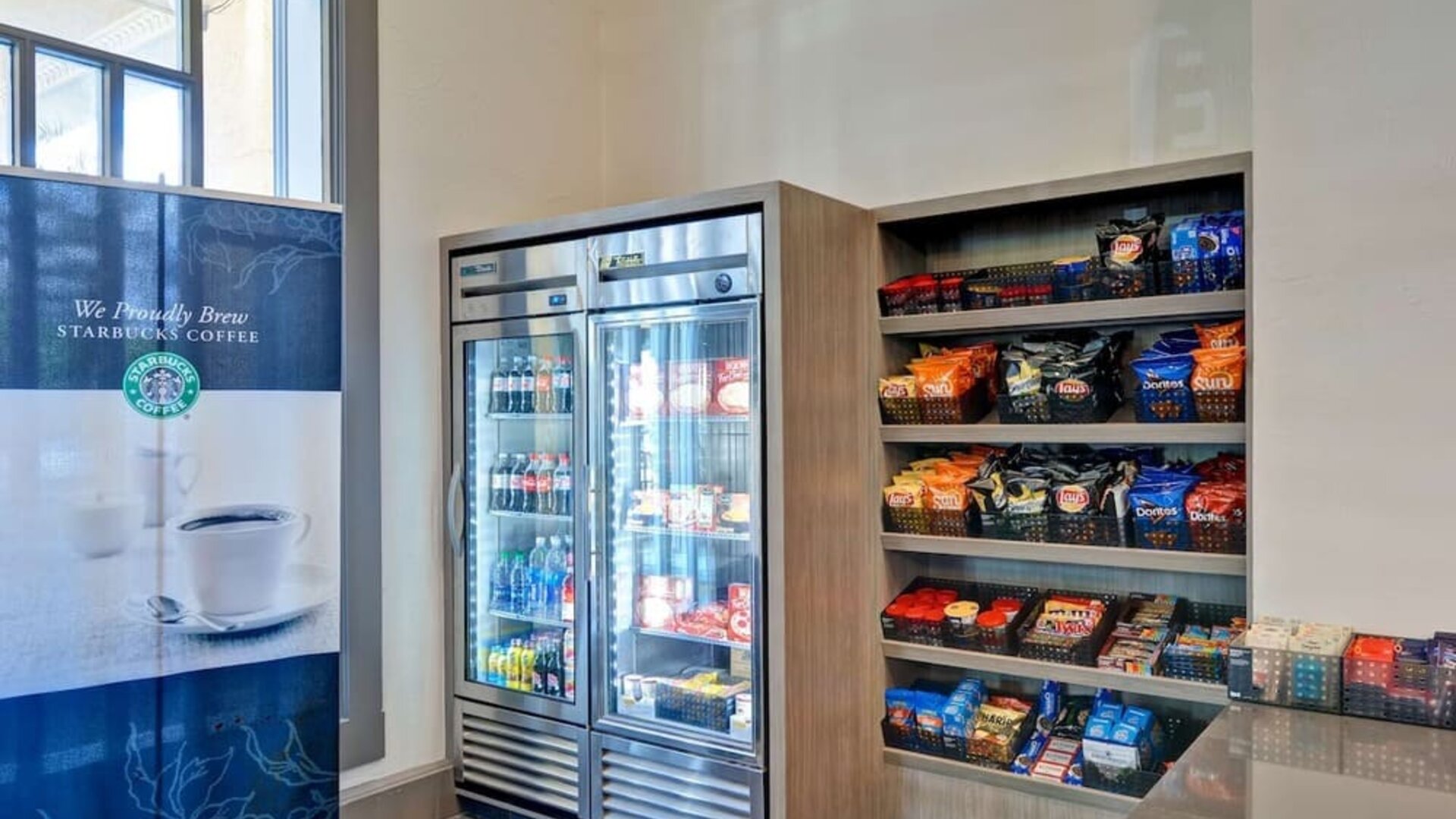 Convenience store at Embassy Suites By Hilton Miami - International Airport.