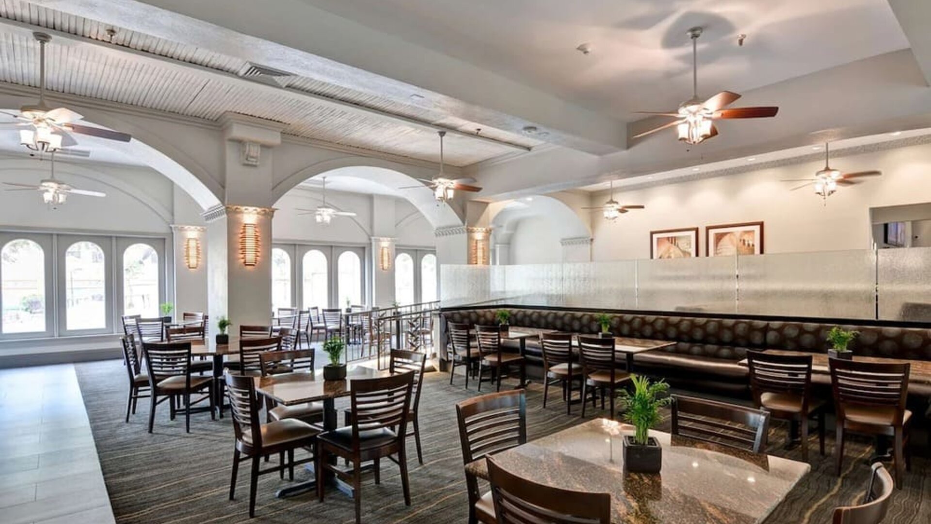 On-site restaurant at Embassy Suites By Hilton Miami - International Airport.