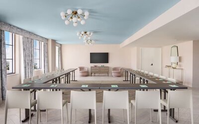 Professional meeting room at The Goodtime Hotel.