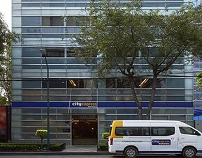 City Express by Marriott EBC Reforma