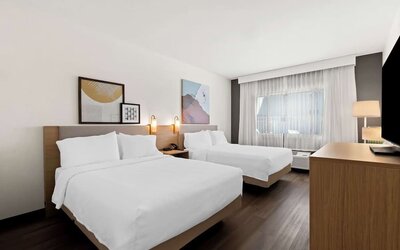 Day use room with natural light at Spark By Hilton Fountain Hills Scottsdale.