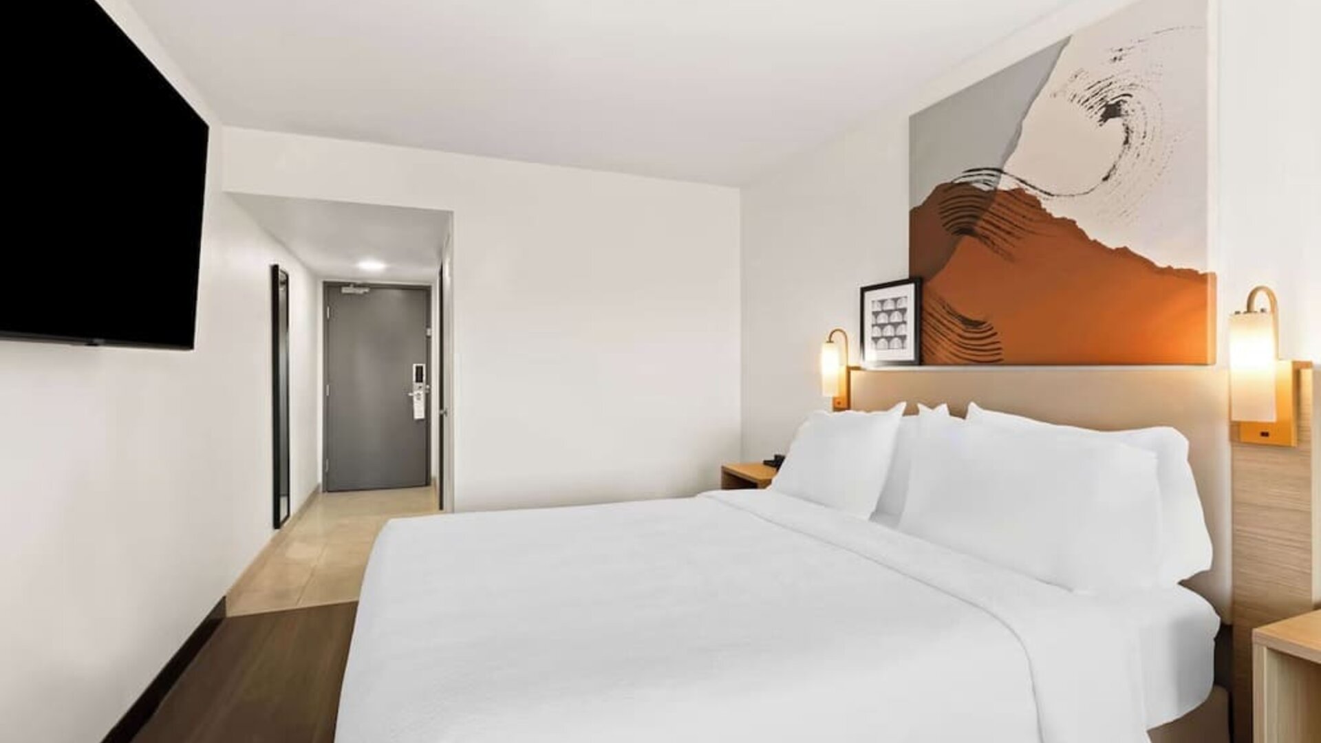 Day use room with natural light at Spark By Hilton Fountain Hills Scottsdale.