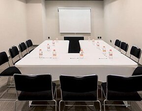 City Express Plus By Marriott Mundo E