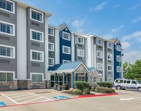 Hotel exterior at Microtel Inn And Suites By Wyndham Austin Airport.