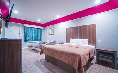 Day use room at Hotel Bliss Kemah Boardwalk.