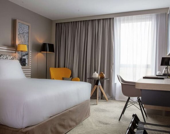 Day use room at Hilton Garden Inn Massy.