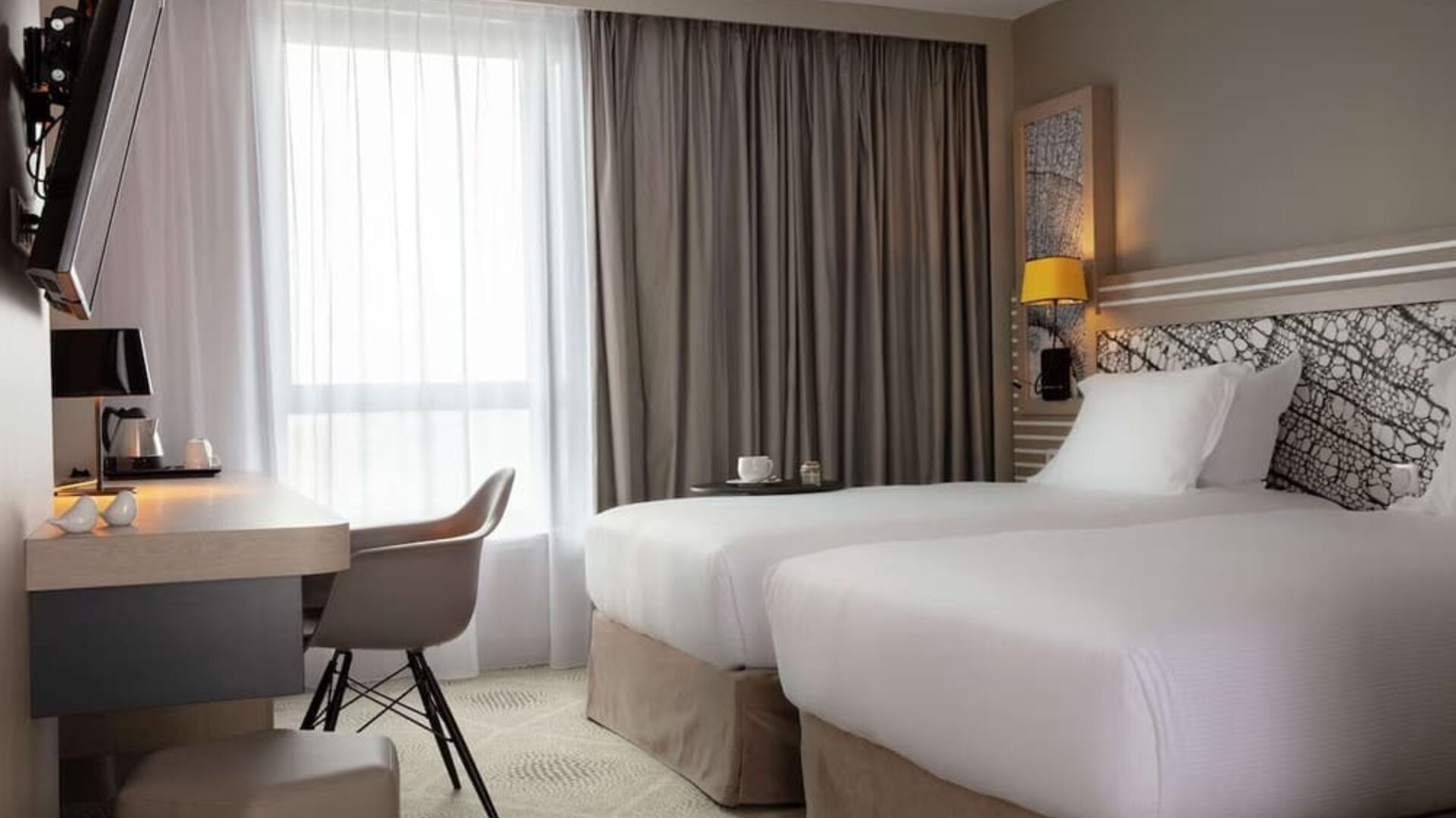 Day use room at Hilton Garden Inn Massy.