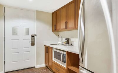 Day use room at Hilton Phoenix Tapatio Cliffs Resort.