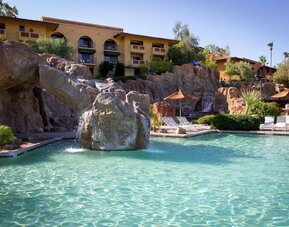 Outdoor pool at Hilton Phoenix Tapatio Cliffs Resort.