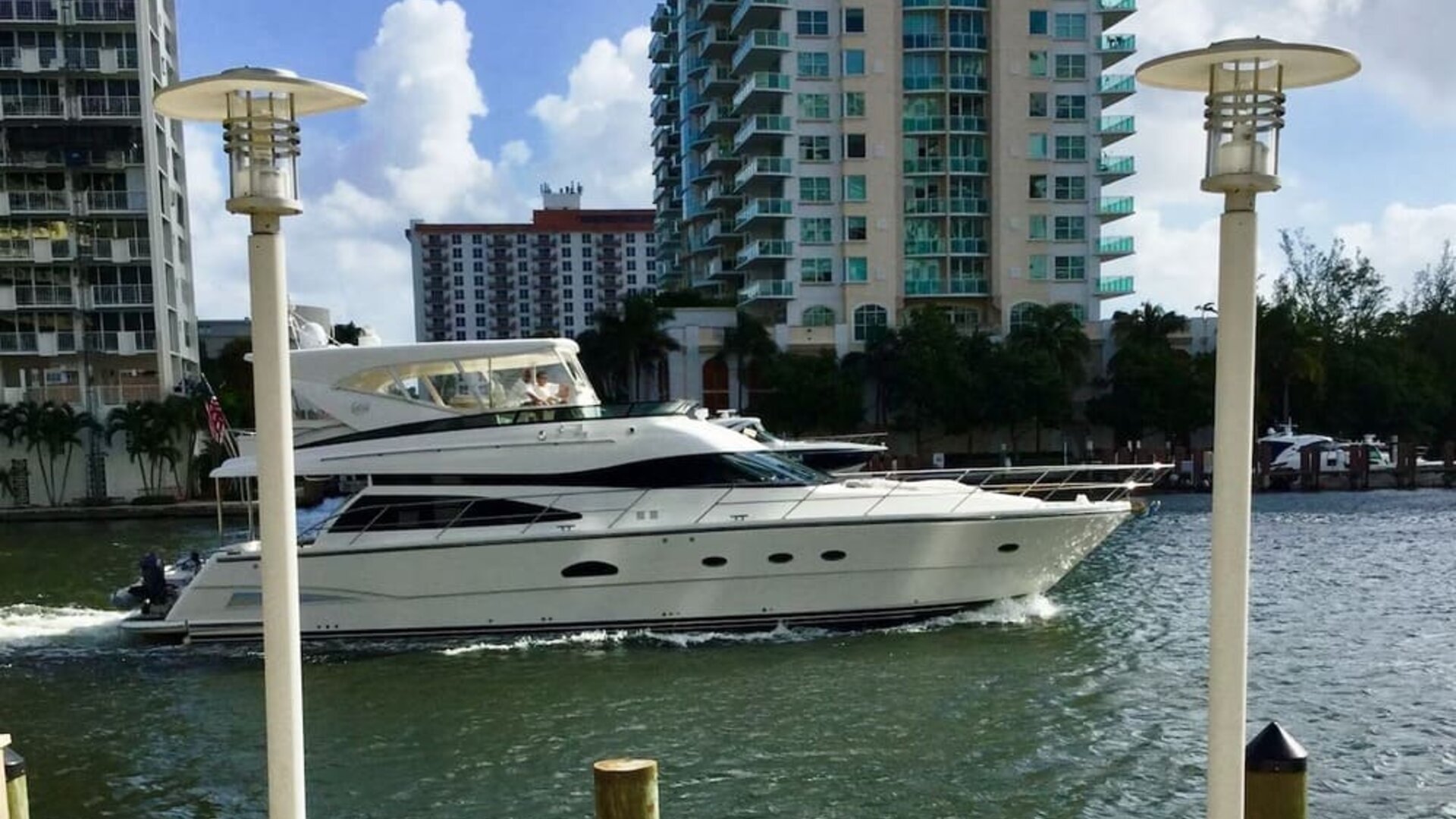 Water travel at GALLERYone - A DoubleTree Suites By Hilton Hotel.