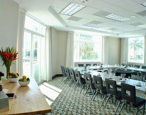 Meeting room at GALLERYone - A DoubleTree Suites By Hilton Hotel.