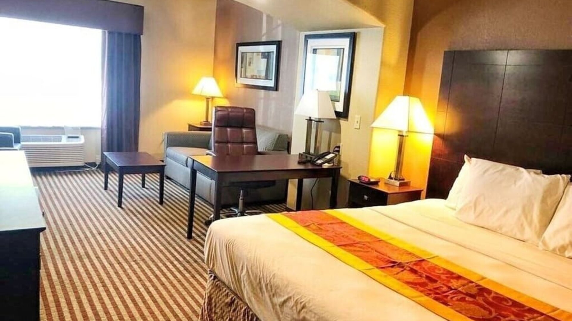 Day use room at Spark By Hilton Missouri City.