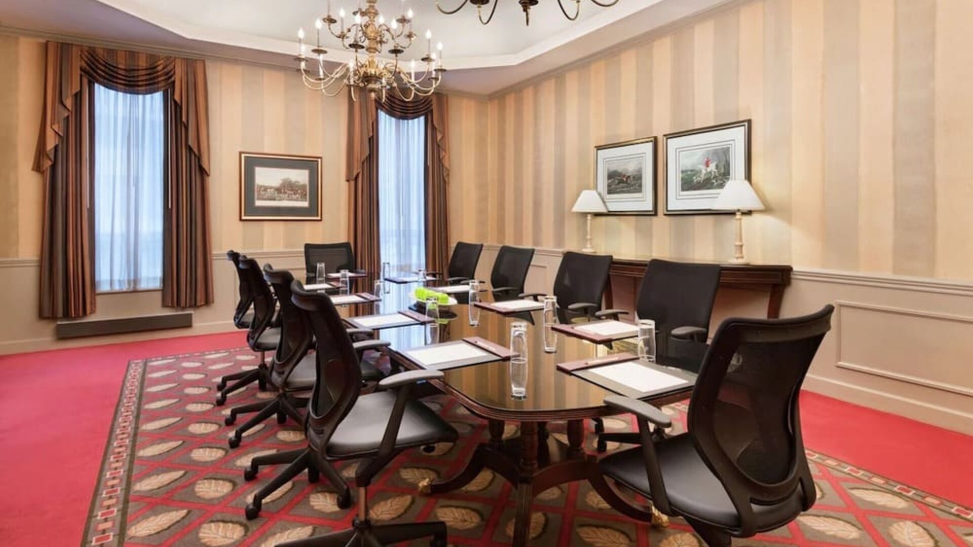 Meeting room at DoubleTree By Hilton Philadelphia Center City.