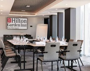 Meeting room at Hilton Garden Inn Paris Orly Airport.