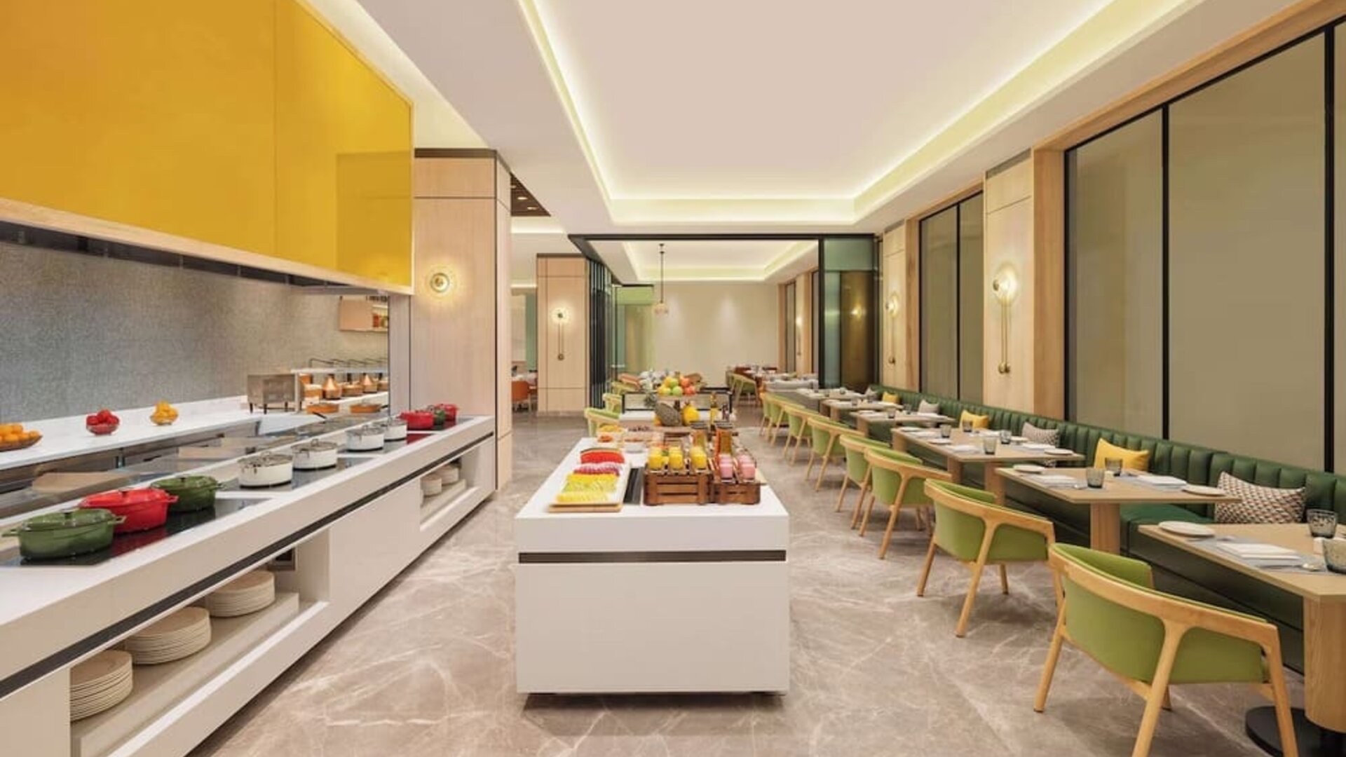 Dining area at Hilton Garden Inn Surat City Centre.