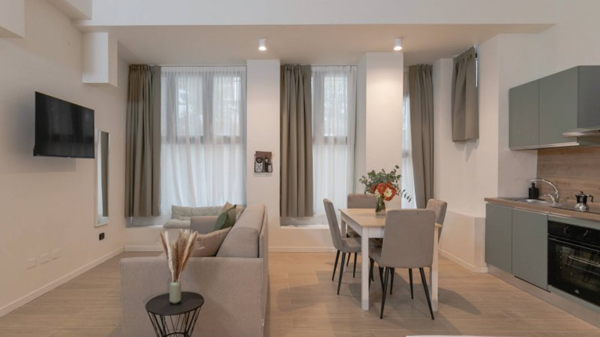 Aiello Hotels CItylife Apartments