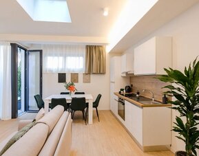 Aiello Hotels CItylife Apartments