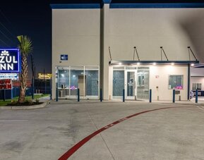 Motel exterior at Azul Inn, Houston.