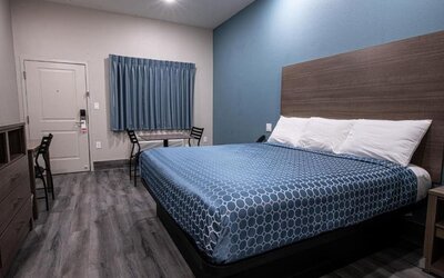 Day use room at Azul Inn, Houston.