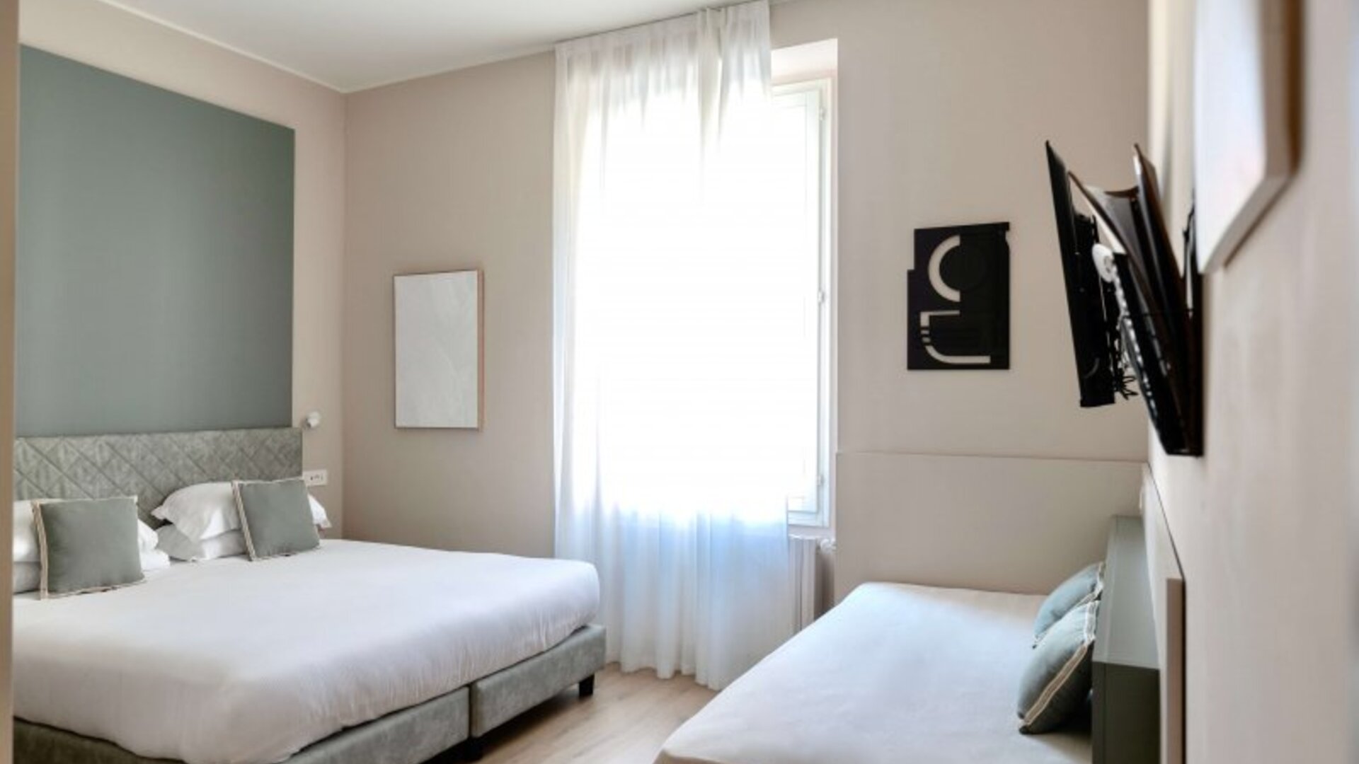 Aiello Hotels - Isola Design District