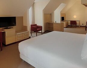 Hotel NH Milano 2