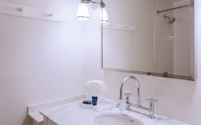 Day use room at Four Points By Sheraton San Diego.