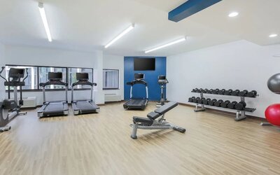 Gym at Four Points By Sheraton San Diego.