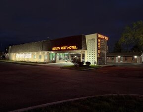 Property exterior at Beauty Rest Hotel, Edison.