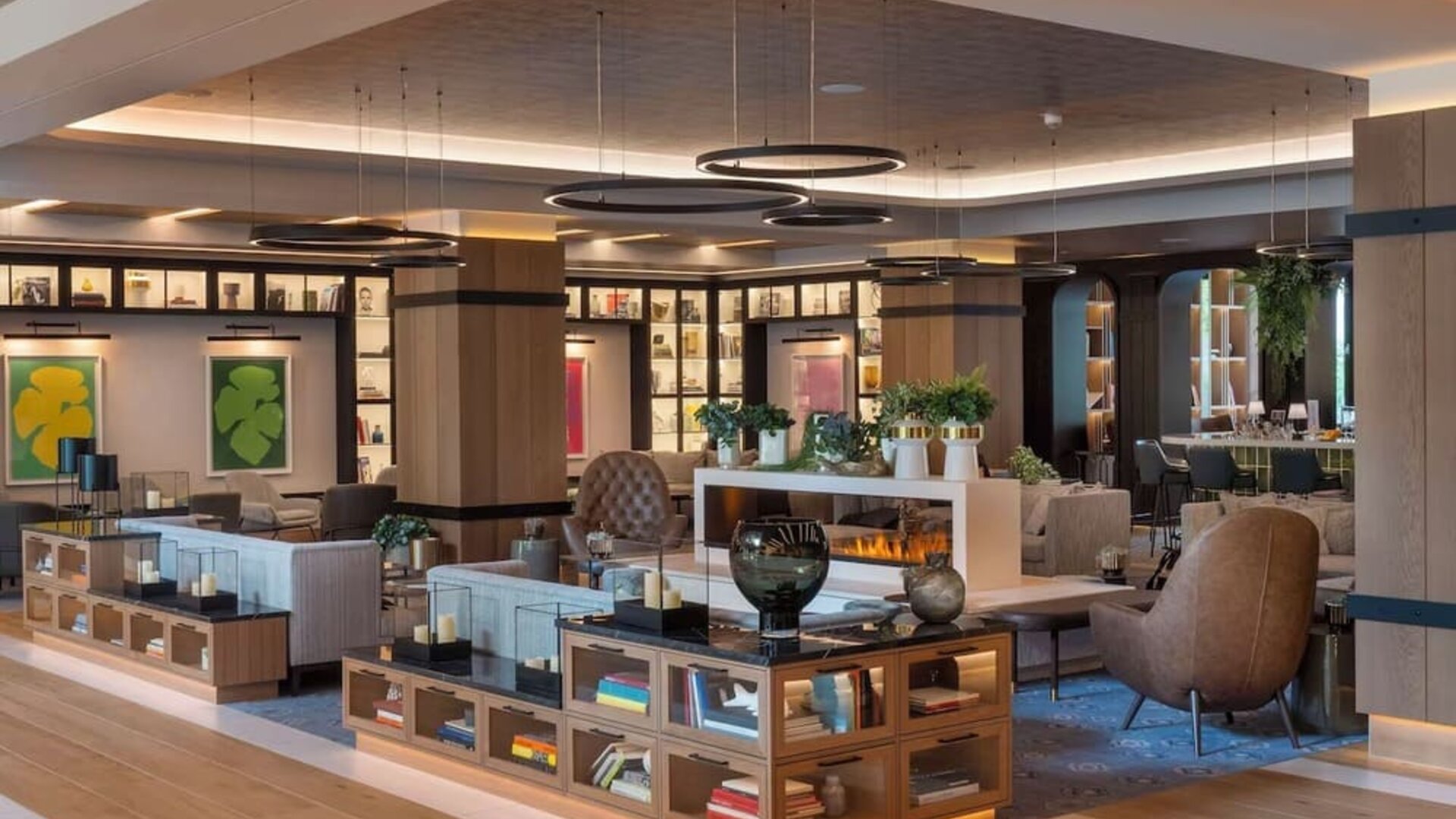 Lounge area at DoubleTree By Hilton Berlin Ku'damm.