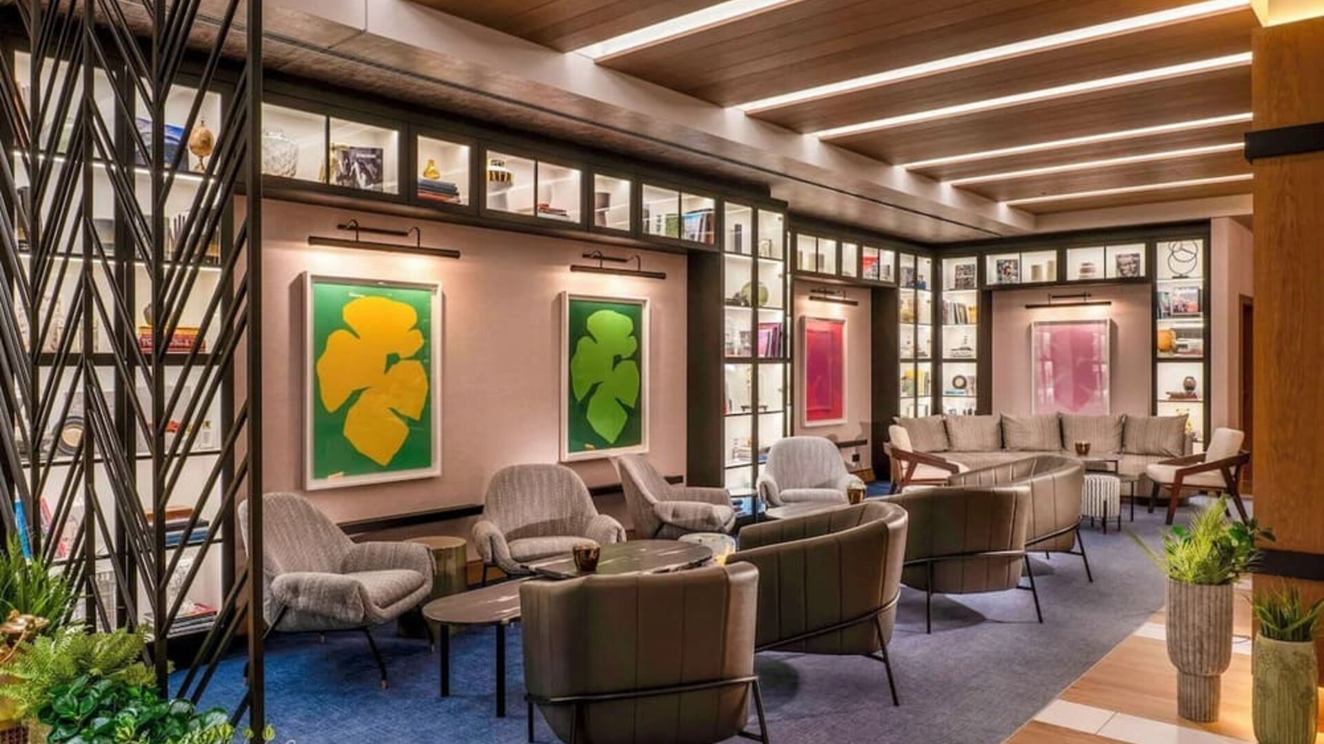 Coworking space at DoubleTree By Hilton Berlin Ku'damm.