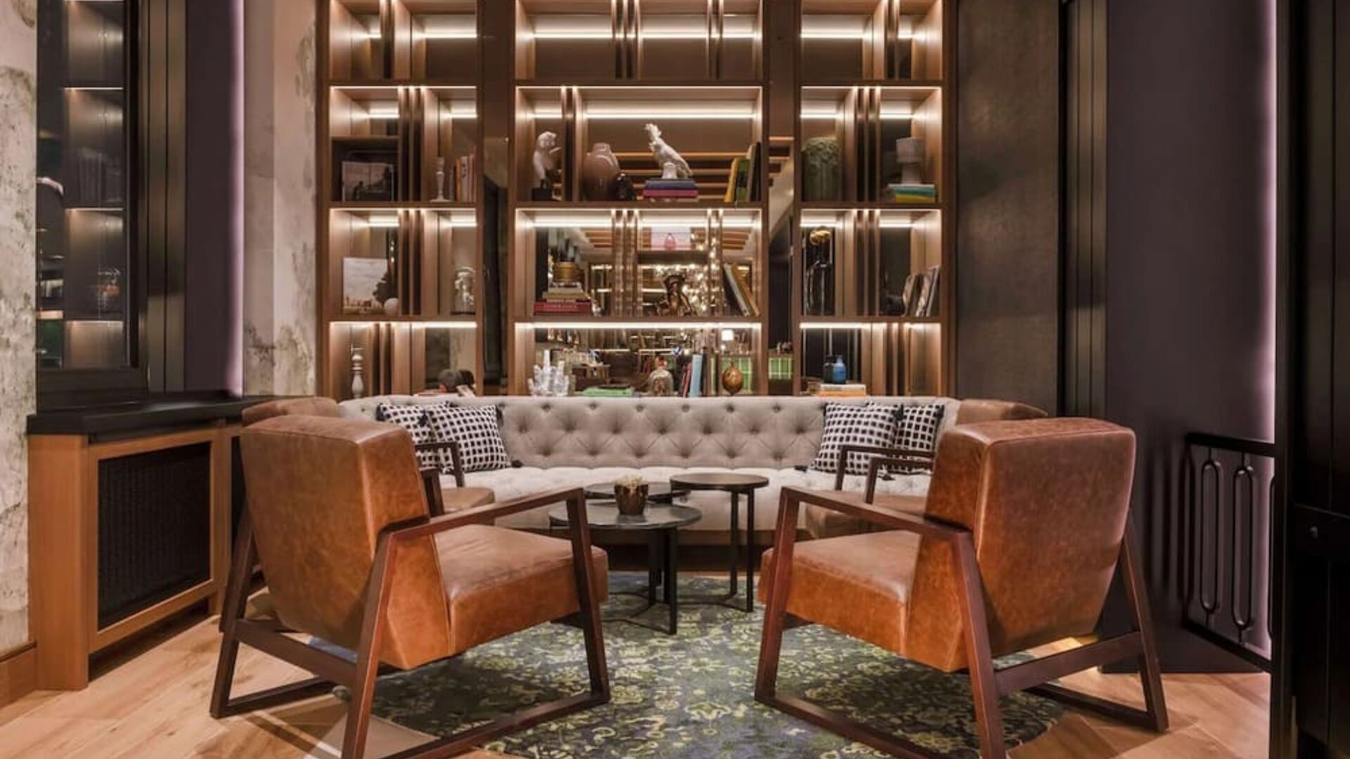 Coworking space at DoubleTree By Hilton Berlin Ku'damm.