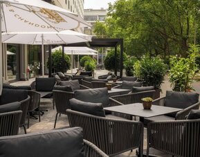 Outdoor dining and seating at DoubleTree By Hilton Berlin Ku'damm.