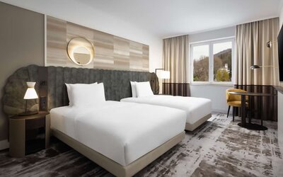 Day use room with TV at Hilton Heidelberg.