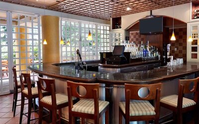 Hotel bar at Embassy Suites By Hilton Parsippany.