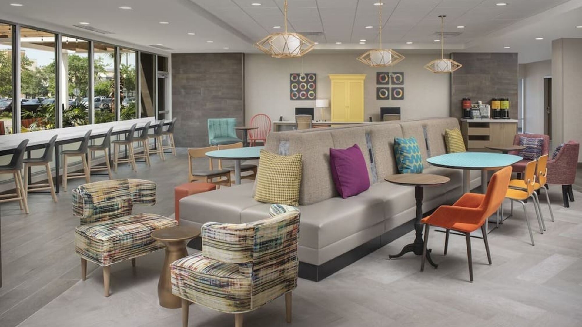 Coworking space at Home2 Suites By Hilton Miami Doral West Airport.