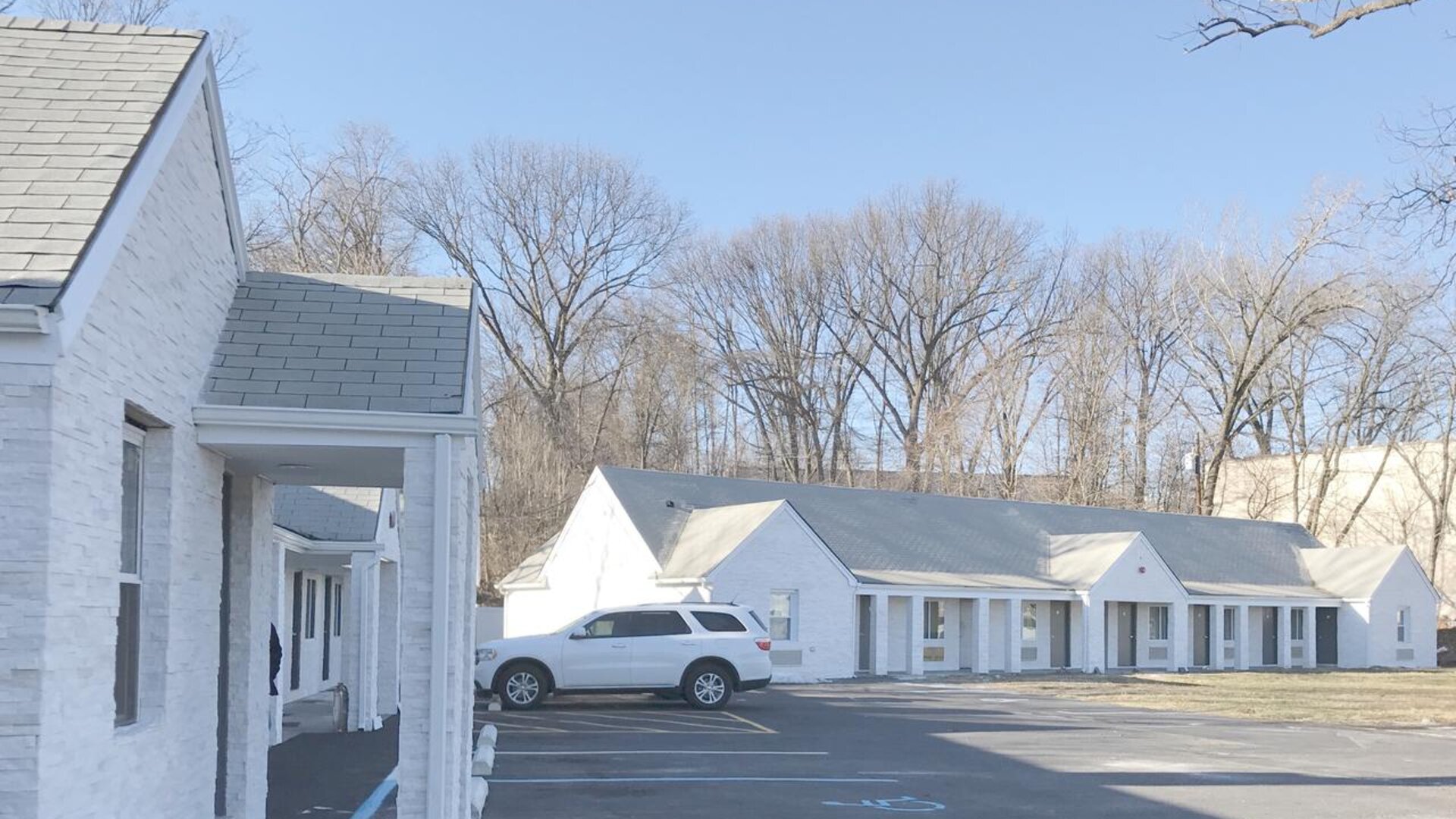 Parking available  at Ramsey Inn & Suites.