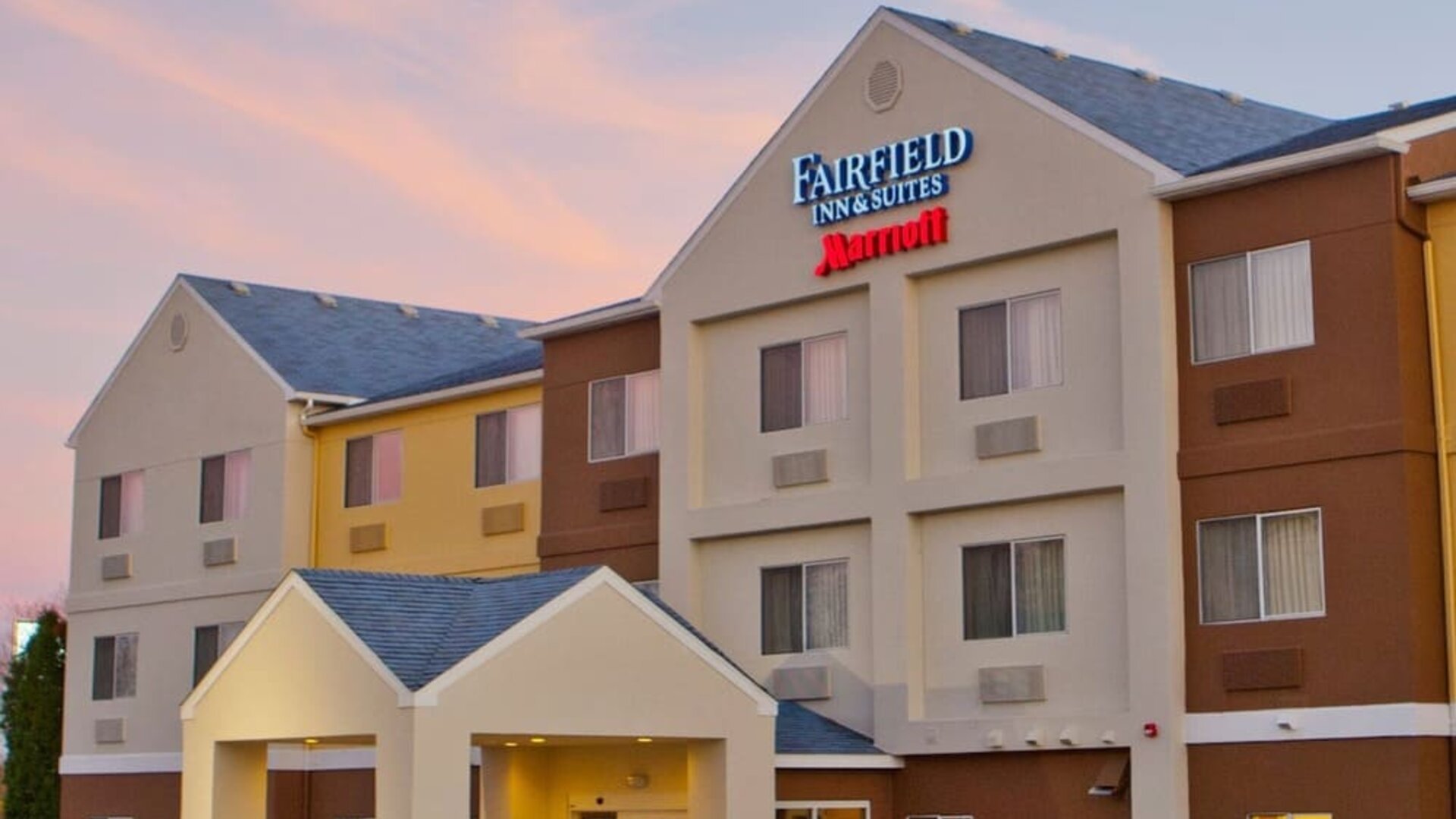 Hotel exterior at Fairfield Inn & Suites Joliet North/Plainfield.