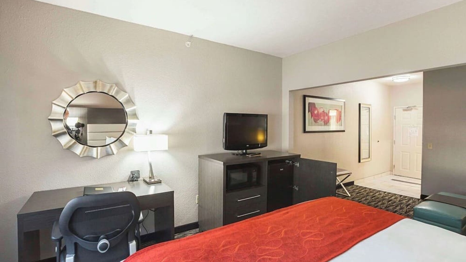 Day use room at Comfort Suites Lewisville.