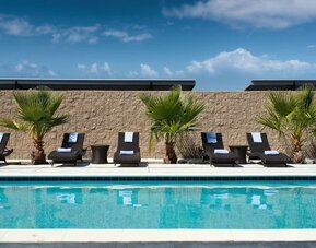 Outdoor pool at SpringHill Suites By Marriott Milpitas.