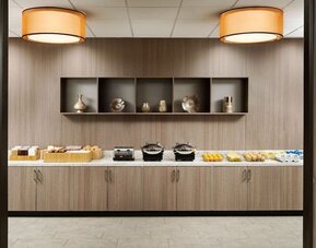 Breakfast available at SpringHill Suites By Marriott Milpitas.