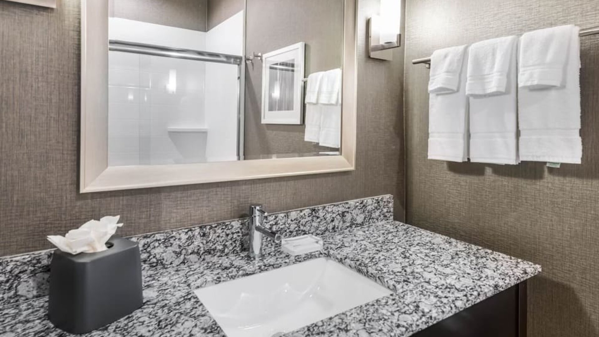 Day use room at Holiday Inn Hotel & Suites Silicon Valley - Milpitas.