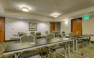 Meeting room at Holiday Inn Express Hotel & Suites Carlsbad Beach.