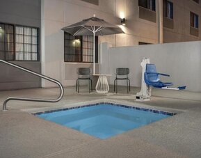 Hot tub at Spark By Hilton Tucson Airport.