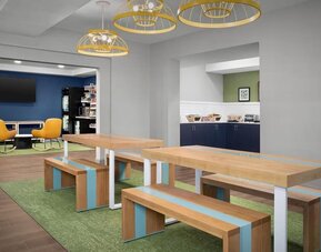 Dining room at Spark By Hilton Tucson Airport.