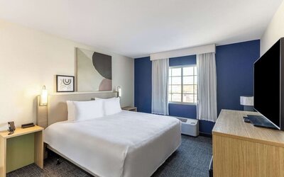 Day use room at Spark By Hilton Glendale Phoenix North.