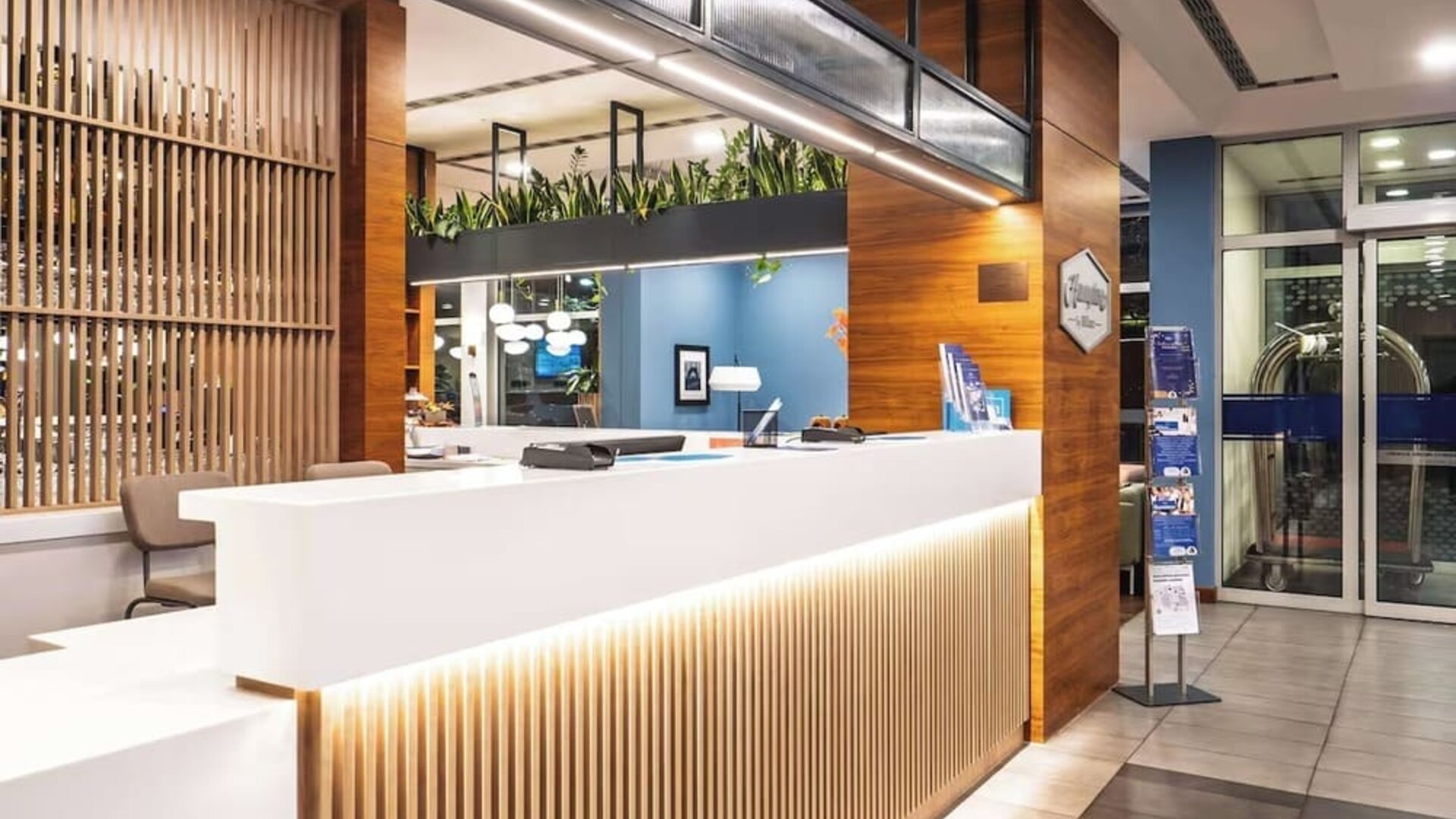 Reception desk at Hampton By Hilton Swinoujscie.