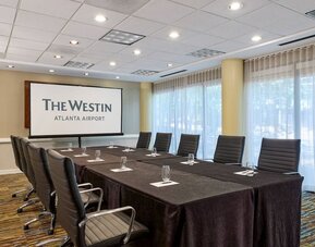 Meeting room at Westin Atlanta Airport Hotel.